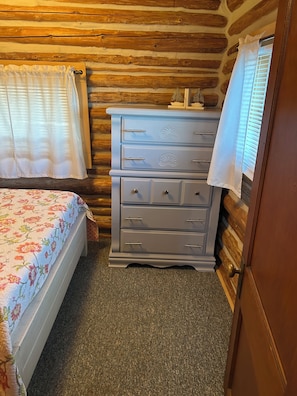 3 chambres, accès à Internet, literie fournie