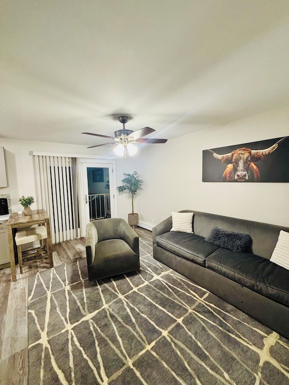 Comfort Suite In Charming Bay Shore - Deer Park, NY