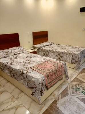 9 bedrooms, WiFi
