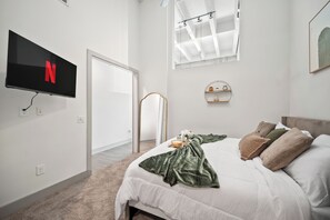 1 bedroom, iron/ironing board, internet, bed sheets