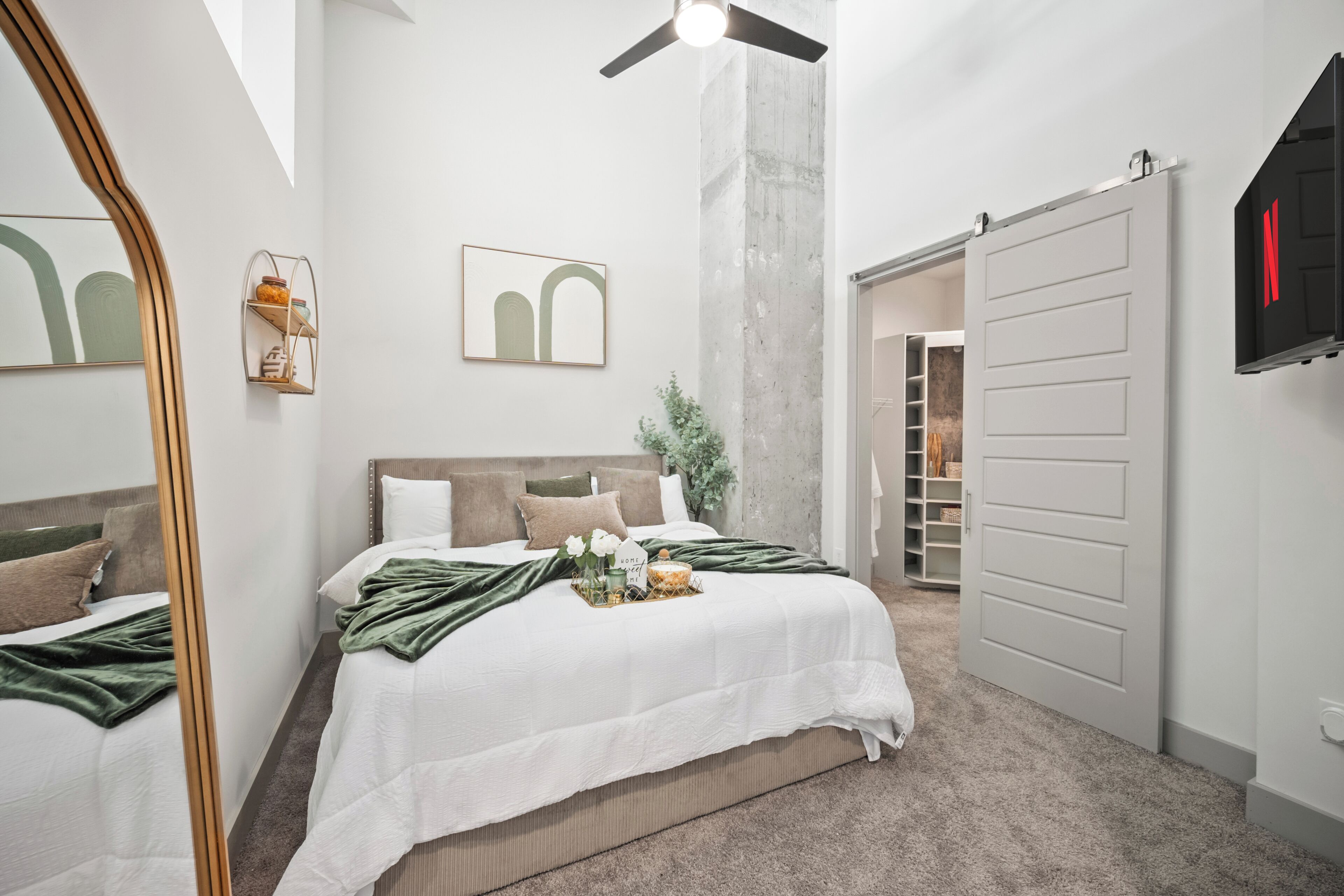 1 bedroom, iron/ironing board, internet, bed sheets