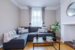 House, Patio | Living area