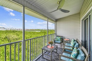 Property grounds - Peaceful Intracoastal Condo | 3 Min Walk to Beach (Indian Shores)