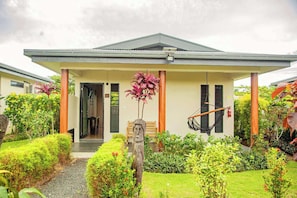 Luxury-Villa, Terrasse, Poolblick