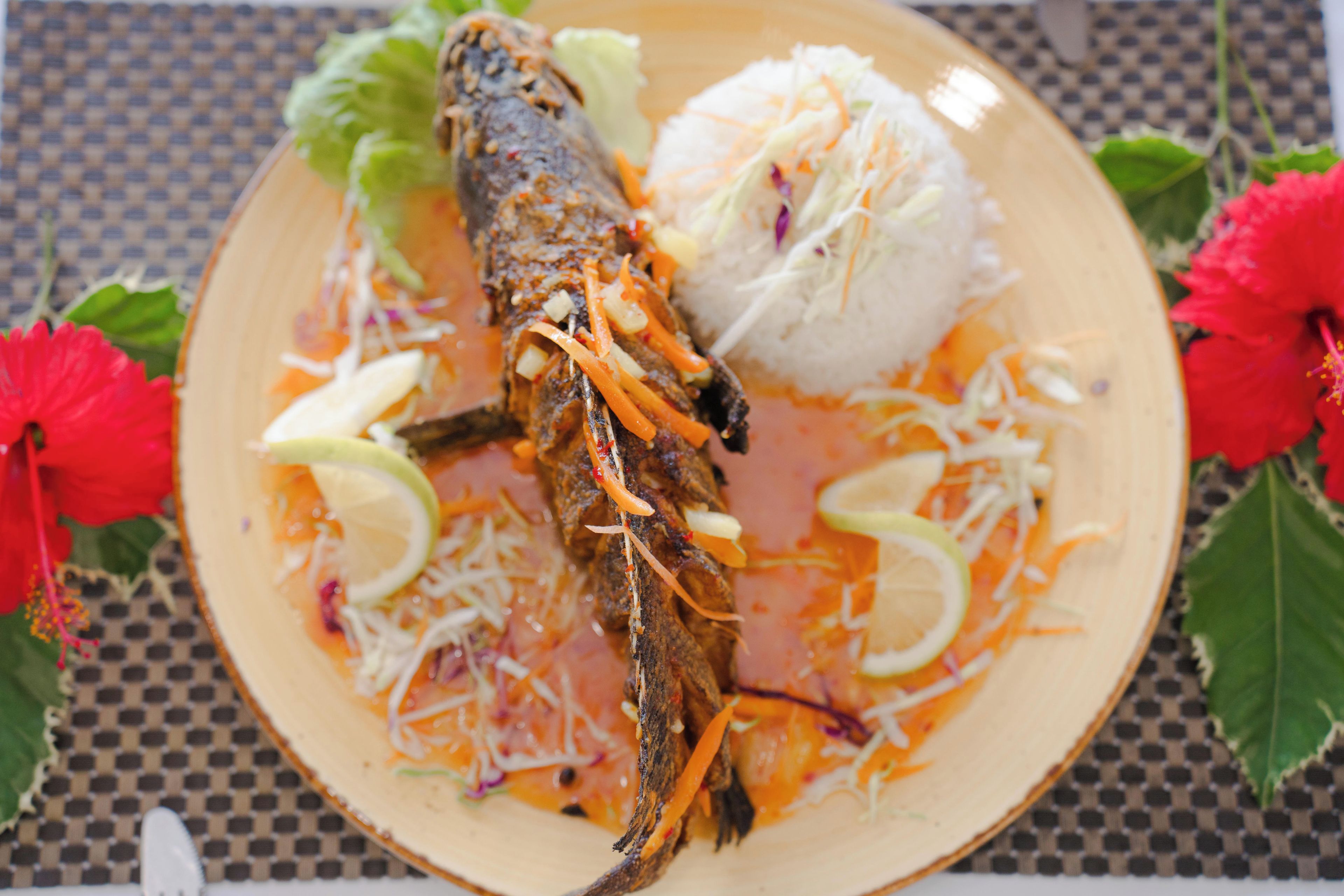 Thức ăn và đồ uống
