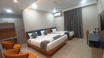 Deluxe Triple Room, Multiple Beds