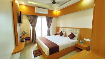 Standard Double Room, Air conditioning | Hypo-allergenic bedding, soundproofing, free WiFi