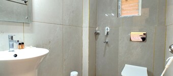 Premium Hotel W K Puri