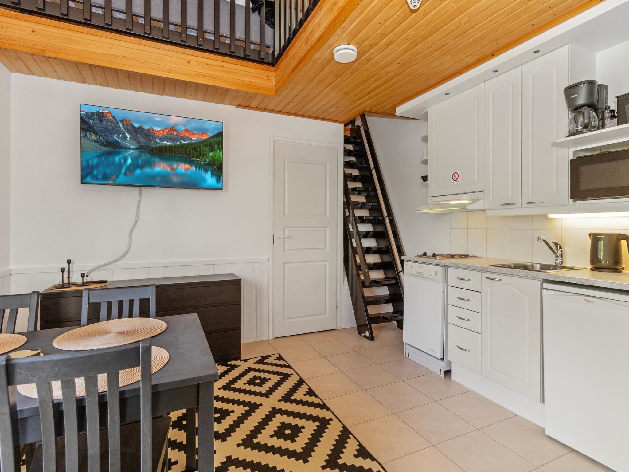 Fridge, microwave, dishwasher, cookware/dishes/utensils