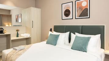 Quarto casal executivo | Wi-Fi de cortesia, roupa de cama