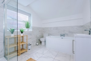 House, Patio | Bathroom