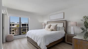 2 makuuhuonetta, työpöytä, silitysrauta/-lauta, Wi-Fi