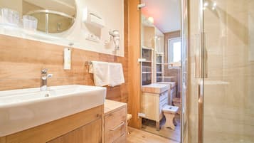 Comfort Apartment, Balcony, Mountain View | Bathroom | Bidet