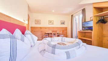 Appartamento Comfort, balcone, vista montagna | Una cassaforte in camera, Wi-Fi gratuito