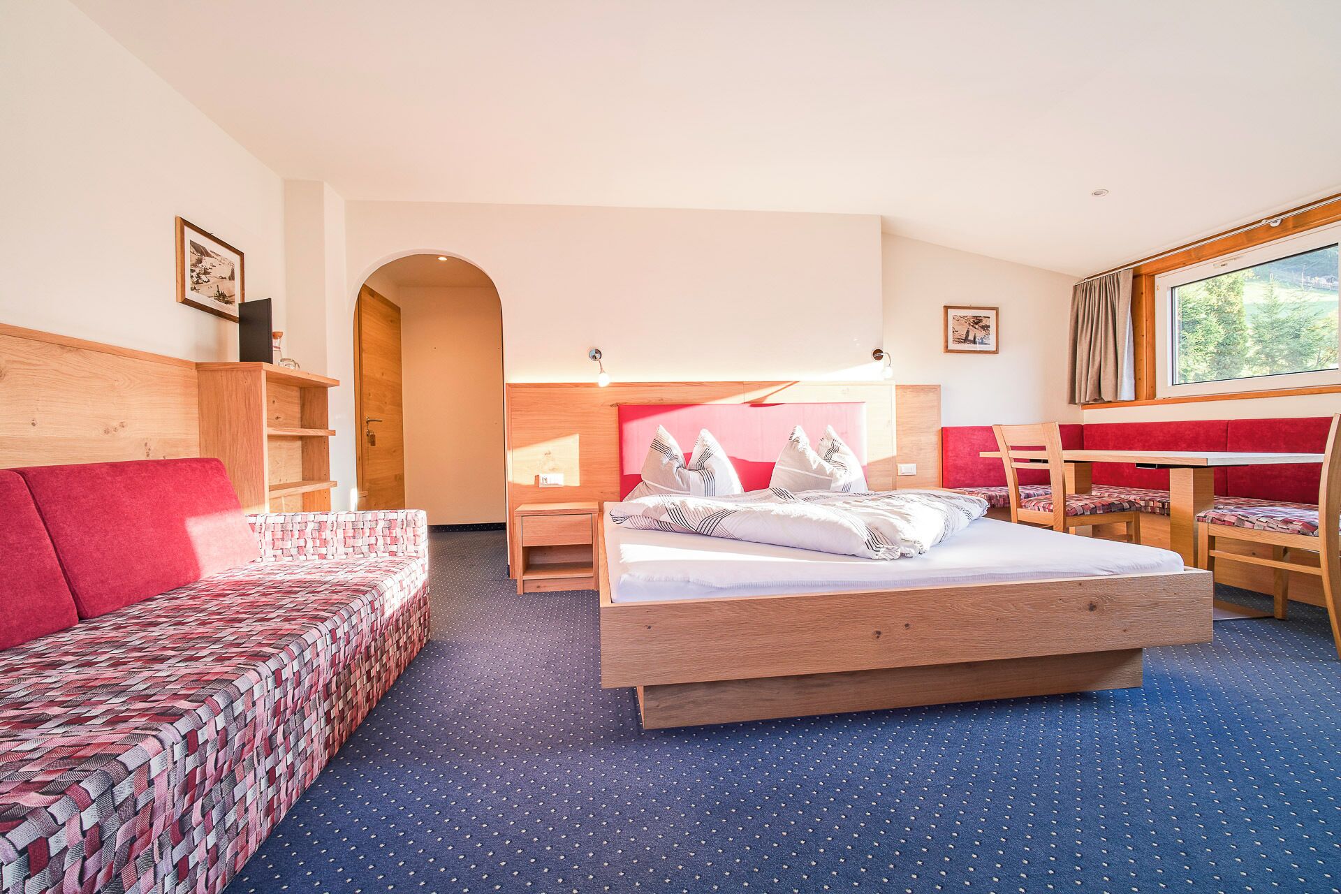 Comfort Apartment, Balcony, Mountain View | In-room safe, free WiFi