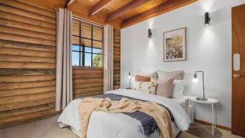 3 chambres, fer et planche à repasser, Wi-Fi, draps fournis