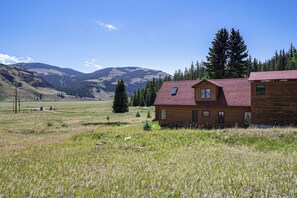 Exterior - 'Wagon Wheel Hideaway' Near Fishing in Creede! (South Fork)