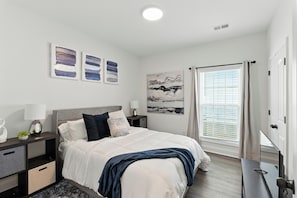 2 bedrooms, iron/ironing board, bed sheets