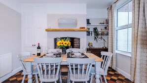 House, Patio | In-room dining - 36 South View Road (Chester)