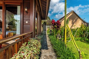 Biệt thự, 1 phòng ngủ, hồ bơi riêng, quang cảnh thung lũng | Quang cảnh vườn