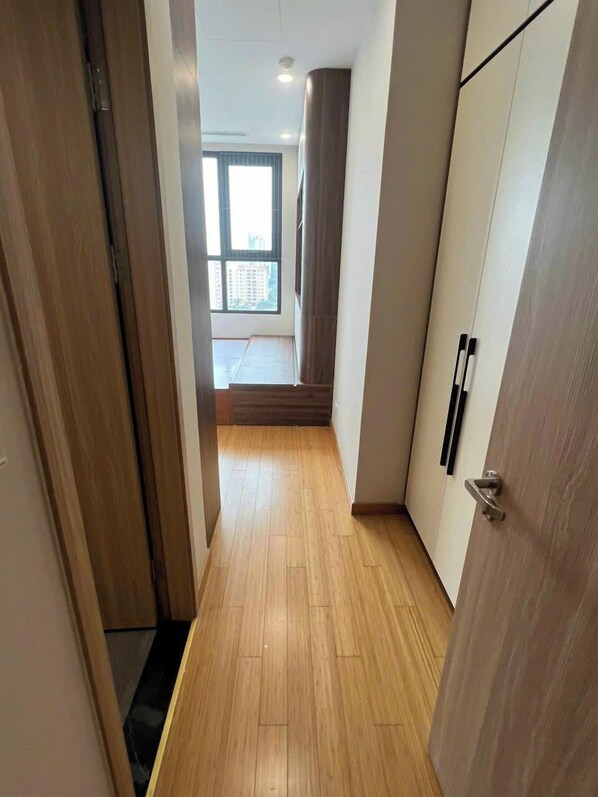 Front of property - Oanh Luxstay (Hong Linh)