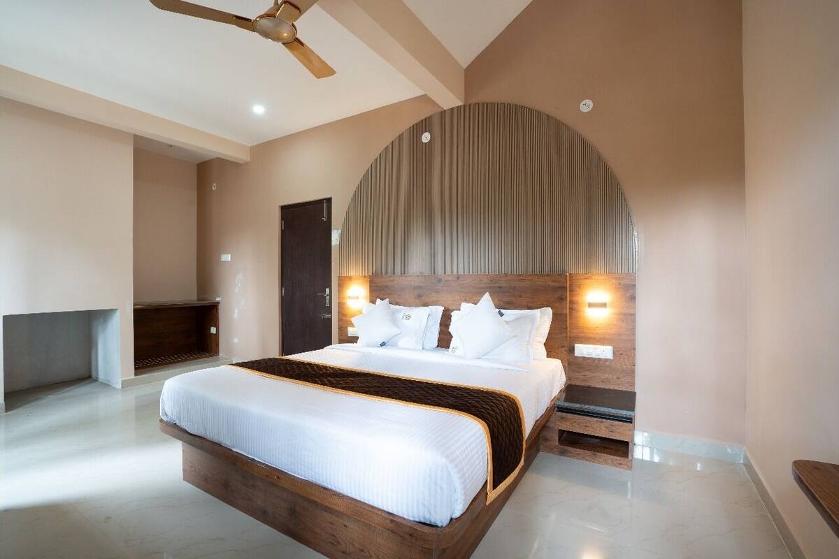 Deluxe Suite | Free WiFi
