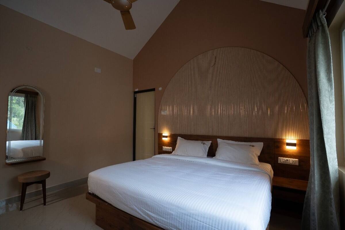 Premium Suite | Free WiFi