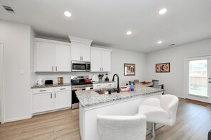 Microwave, oven, stovetop, dishwasher