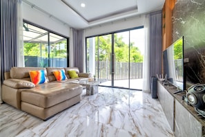 Villa, 3 Bedrooms, Smoking, Private Pool | Living room