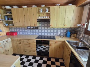 Fridge, dishwasher, cookware/dishes/utensils