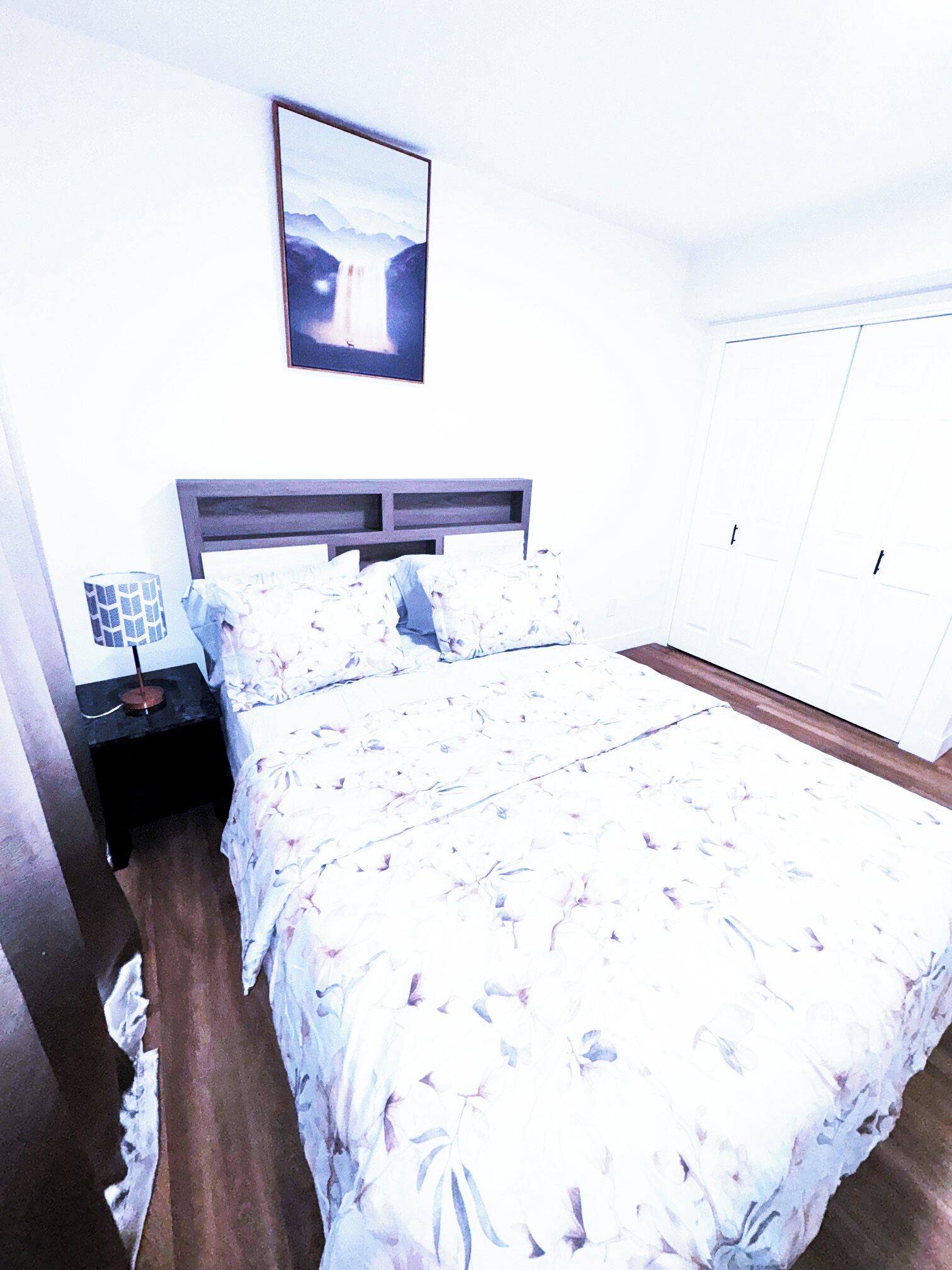 1 chambre, bureau, fer et planche à repasser, Wi-Fi gratuit