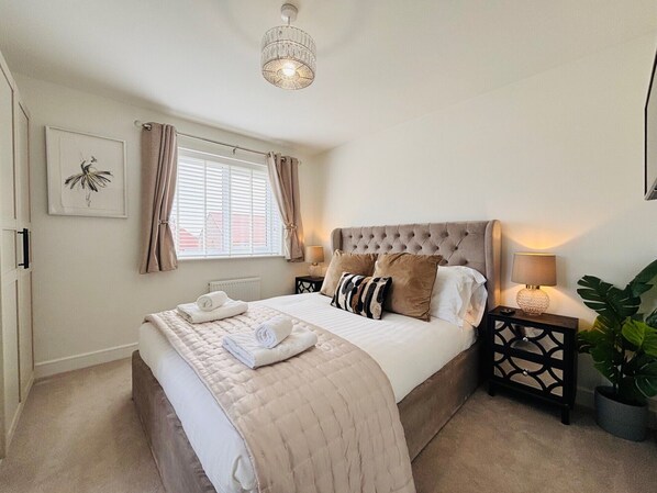 3 chambres, fer et planche à repasser, Wi-Fi gratuit