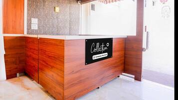 House | Reception