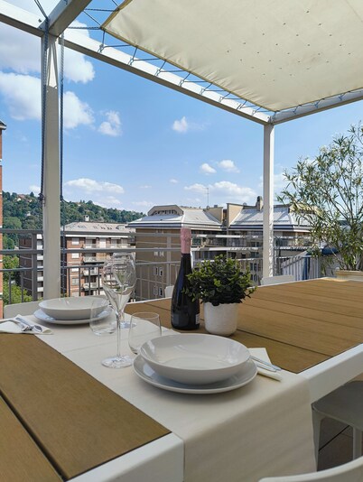 Piano 7 | Bright penthouse with terrace