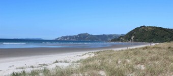 5 minutes walk to beautiful beach & shops, fully fenced section pet friendly.