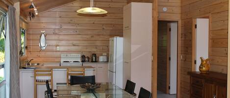 Micro-ondes, four, plaque de cuisson