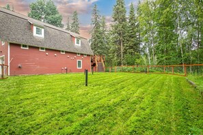 Property grounds - Aurora Suite in Fairbanks AK (Fairbanks)