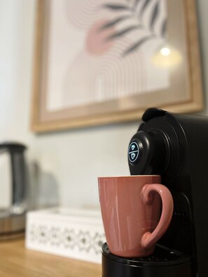 Kaffee und/oder Kaffeemaschine