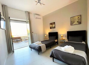 1 chambre, fer et planche à repasser, accès Internet, draps fournis