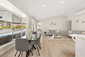 Hus | Spiseområde på rommet