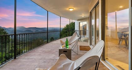 Malibu Hills Home w/ Balcony & Mountain Views | Cielo Curve by AvantStay
