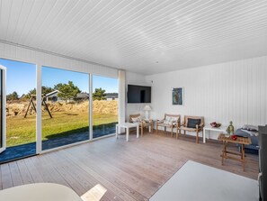 TV, fireplace - "Sinikka" - 900m from the sea by Interhome (Blåvand)