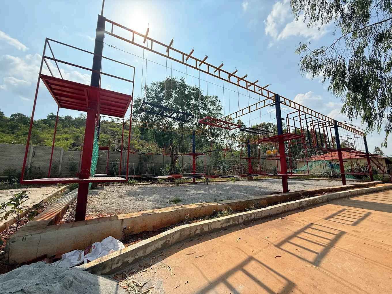 Ropes course (team building)