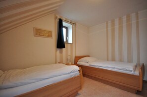 3 bedrooms, WiFi