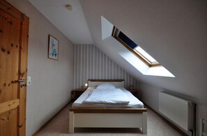 Unclassified image, 4 of 11, button