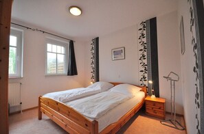 3 bedrooms, WiFi