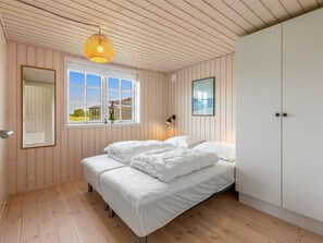 4 bedrooms, WiFi