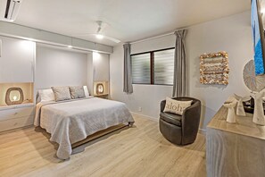 Iron/ironing board, free WiFi, bed sheets