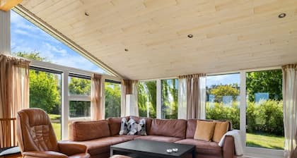 "Alisa" - 2.5km from the sea by Interhome