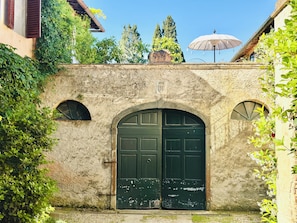 Exterior detail